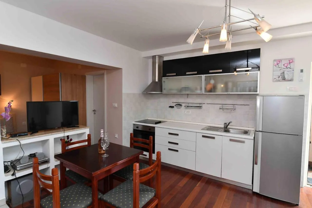 Apartmani Daka Donji Rukavac Croatia